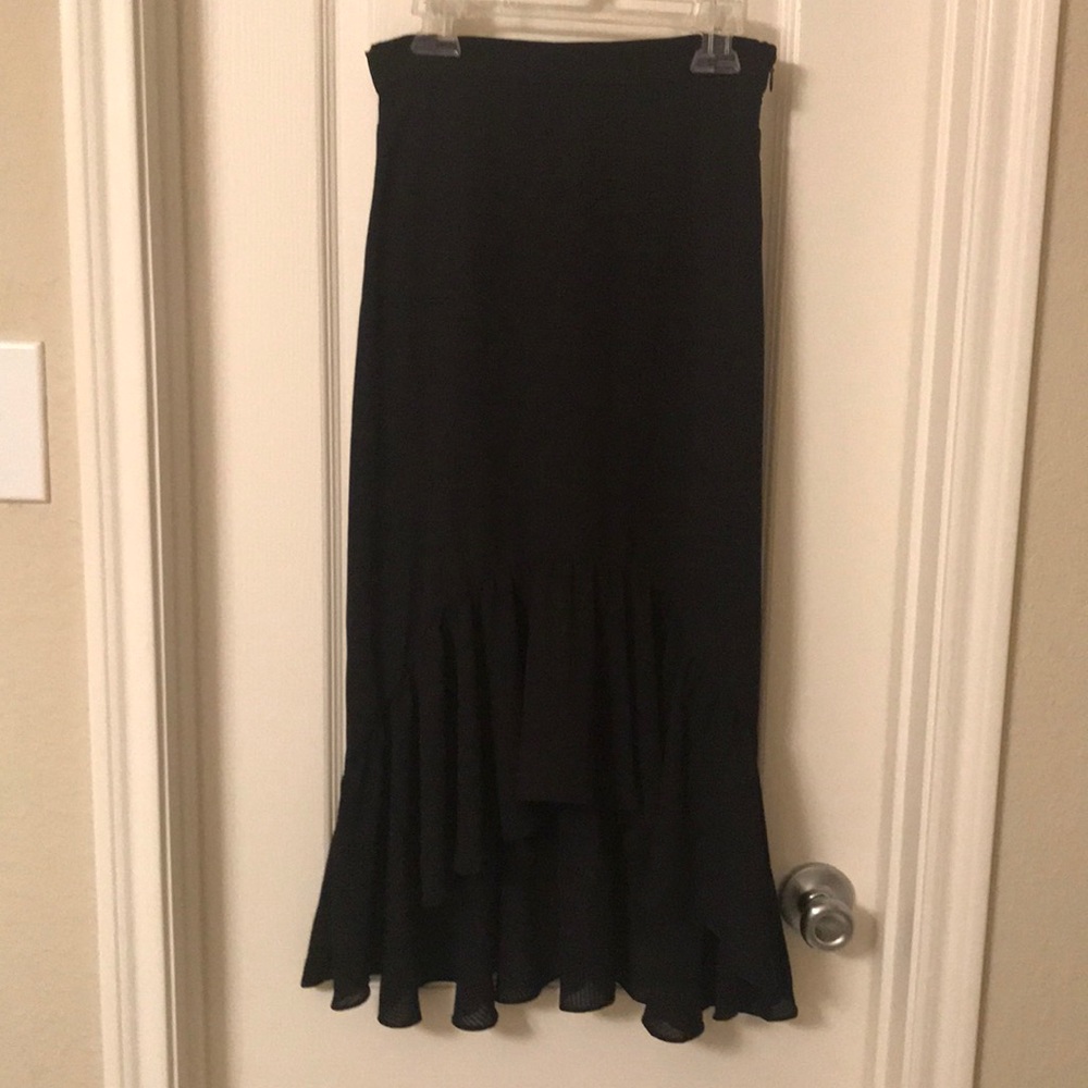 H&M ruffled skirt